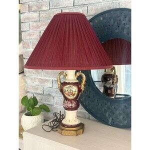 Vintage George & Martha Washington Courting Scene Porcelain Table Lamp – 26”